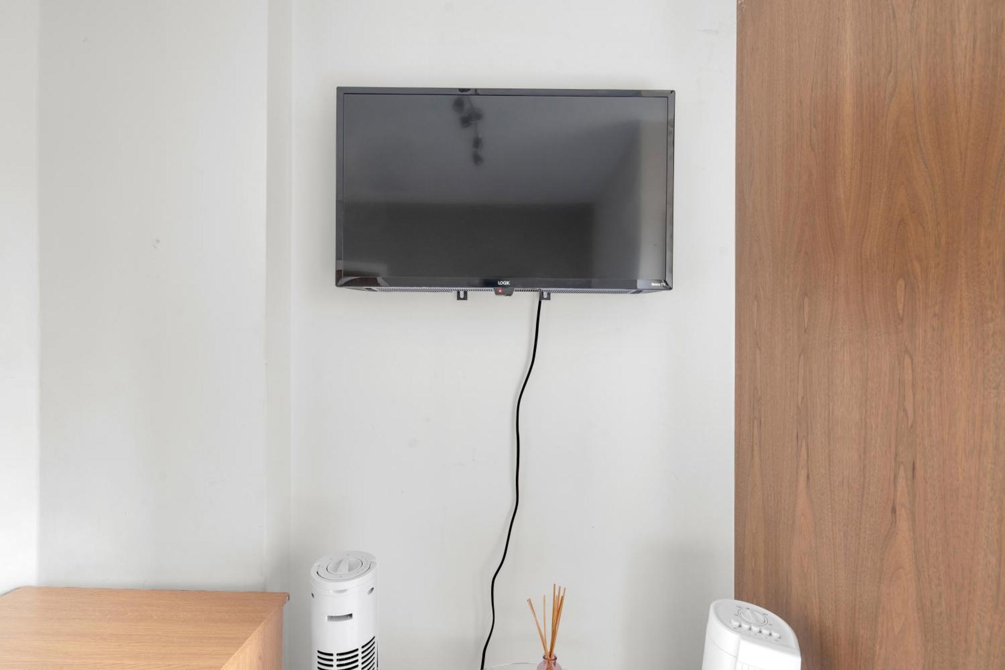 Apartament 1Bed Flat, Sleeps 3 - 2Min Tube , 20Min Central London, 1Gb Fibre Wifi, Free Snacks & Toiletries, 2 New Smart Tvs & Sofabed *